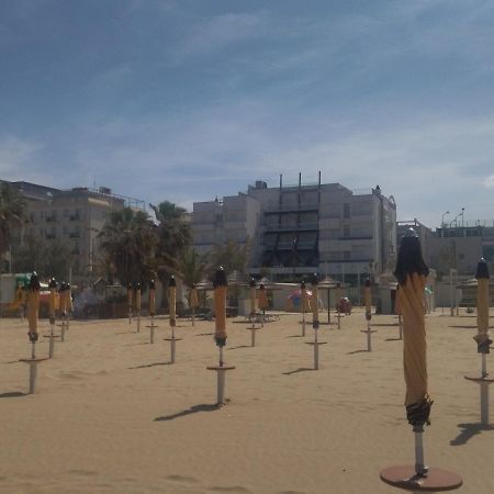 Hotel Executive La Fiorita Rimini Dış mekan fotoğraf