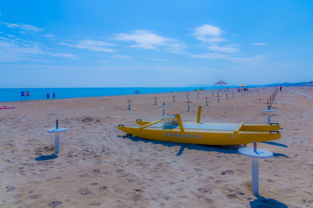 Hotel Executive La Fiorita Rimini Dış mekan fotoğraf