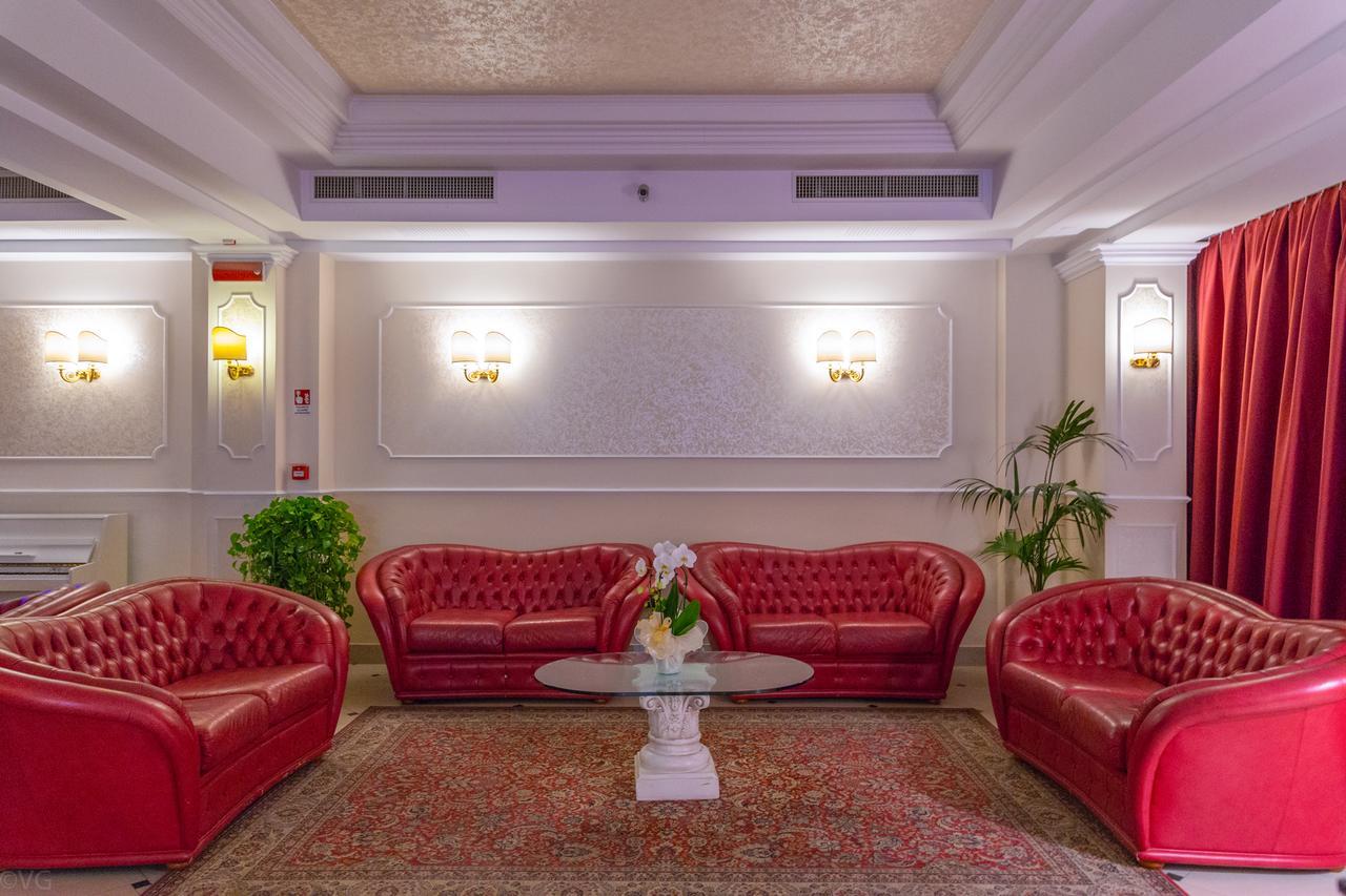 Hotel Executive La Fiorita Rimini Dış mekan fotoğraf
