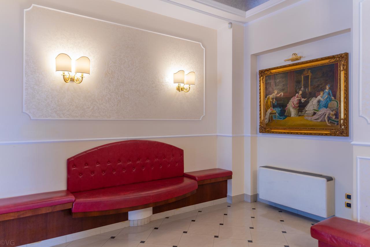 Hotel Executive La Fiorita Rimini Dış mekan fotoğraf